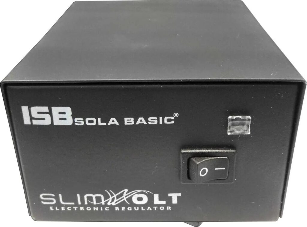 SLIM-VOLT Regulador De Voltaje 700W SOLA BASIC - ZG Audio